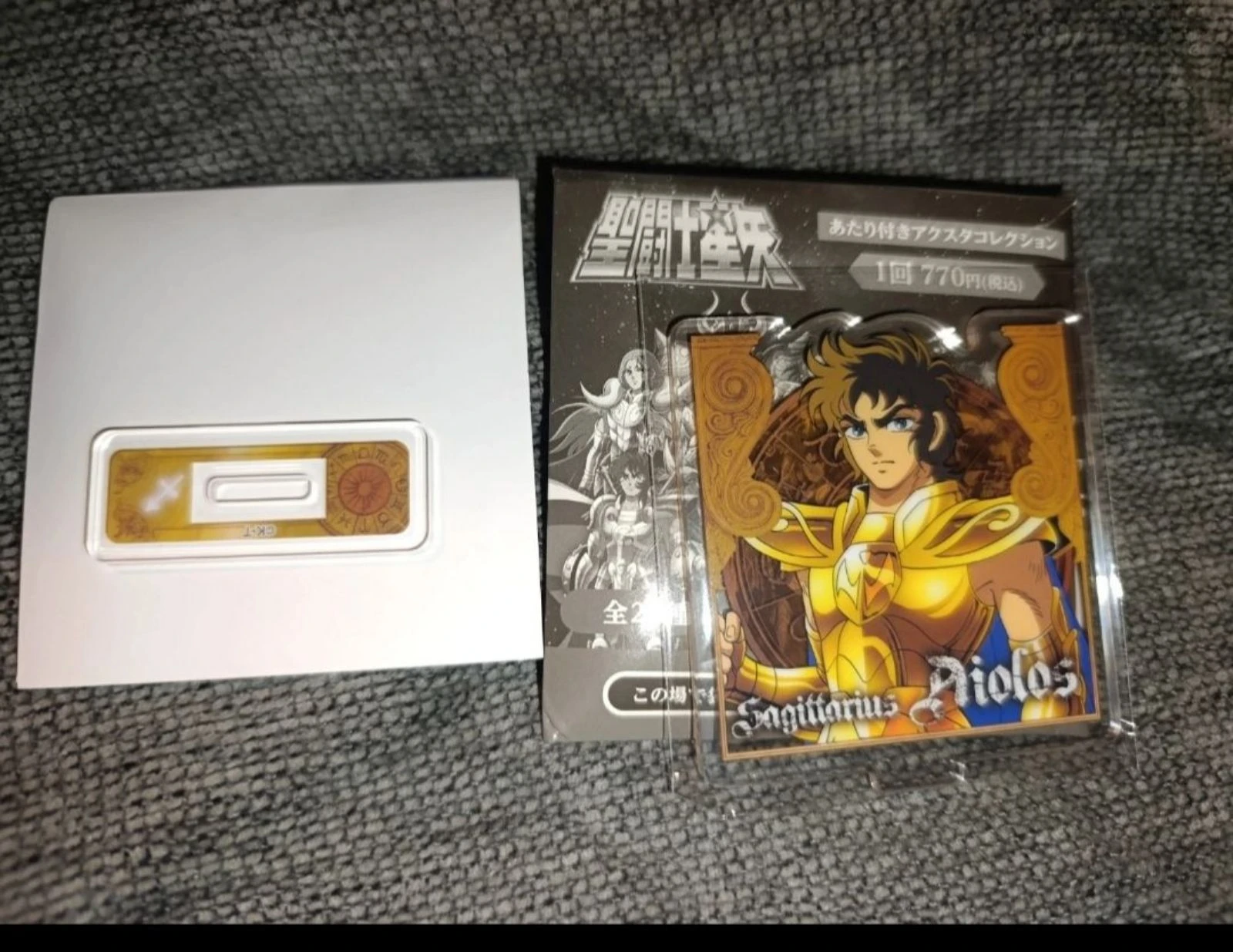 Soporte acrilico cabeza Aiolos Saggitarius Saint Seiya